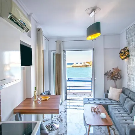 Apartment Harbour Stunning View
